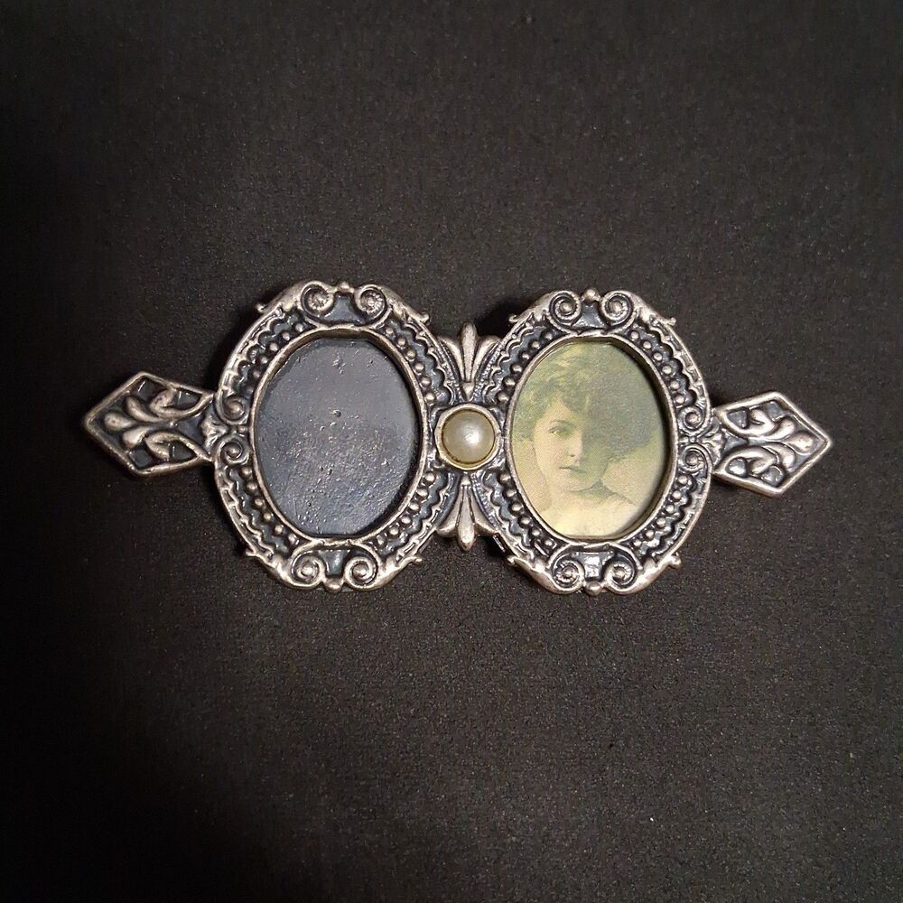 Papel Freelance Double Picture Frame Brooch Pin Antique Style Portrait Vtg